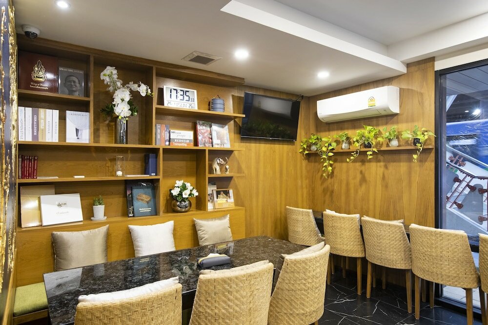 Фото Sukhon Hotel