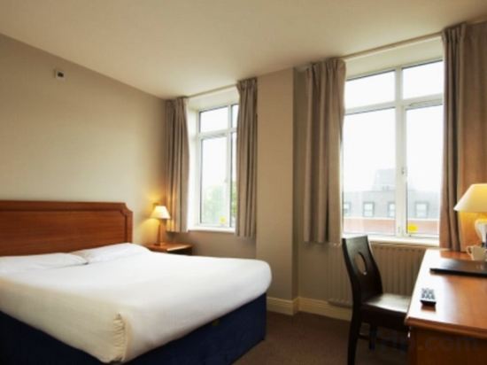 Фото Travelodge Dublin City Rathmines