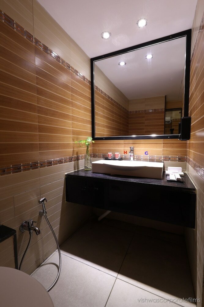 Фото Rang Lords Inn Bharuch