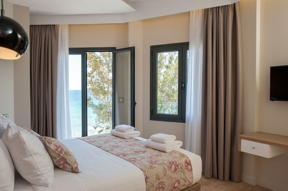 Фото Seasabelle Hotel near Athens Airport