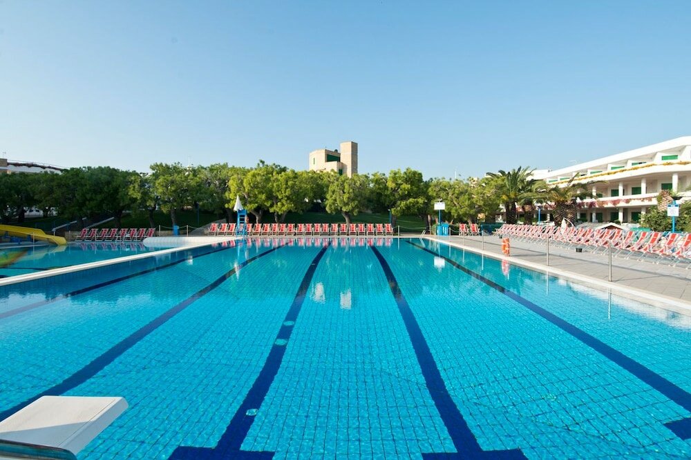 Фото Hotel Villaggio Cala Corvino