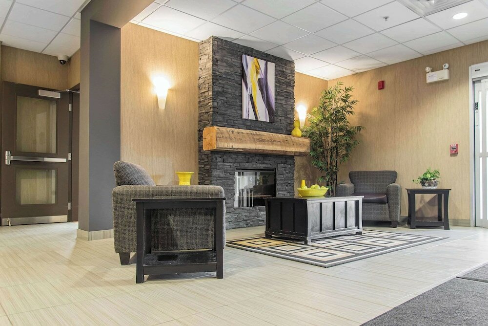 Фото Mainstay Suites Winnipeg