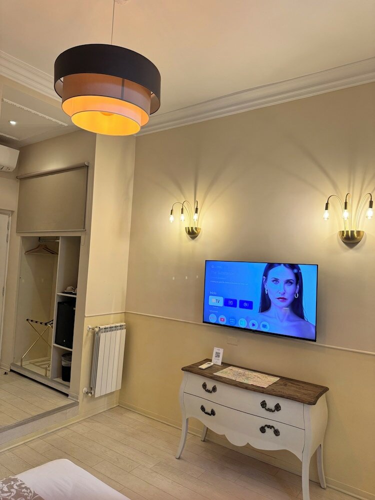 Фото 66 Imperial Inn DeLuxe