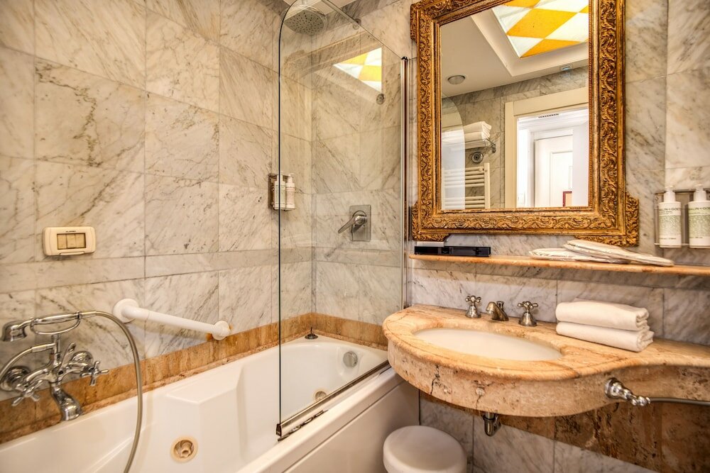 Фото Hotel Britannia