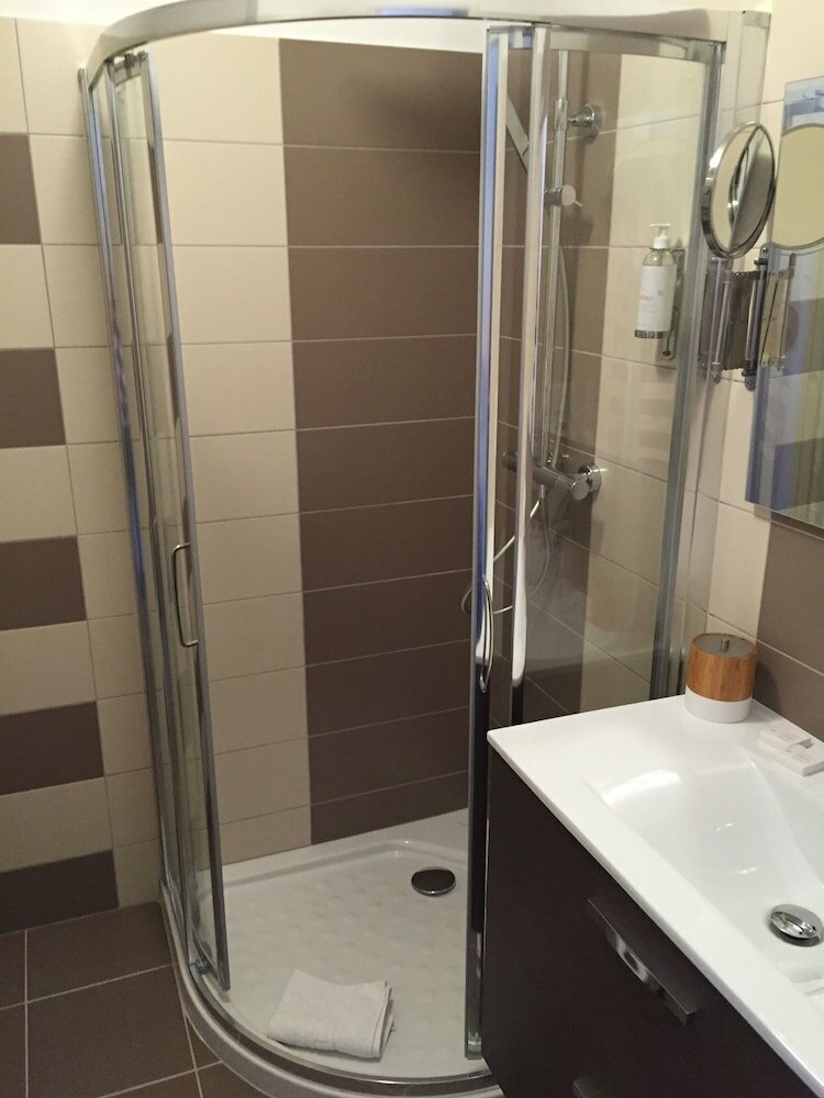 Фото Hôtel du Pont Vieux