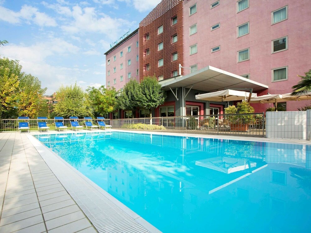 Фото Novotel Brescia 2