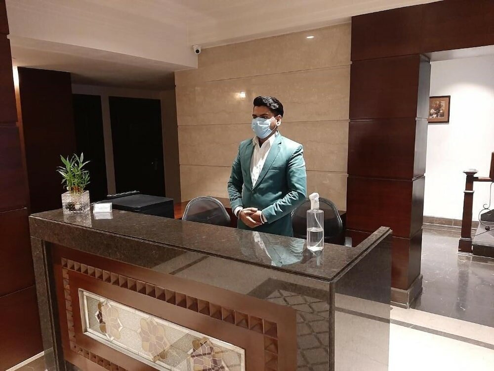 Фото Hotel Golden Tower