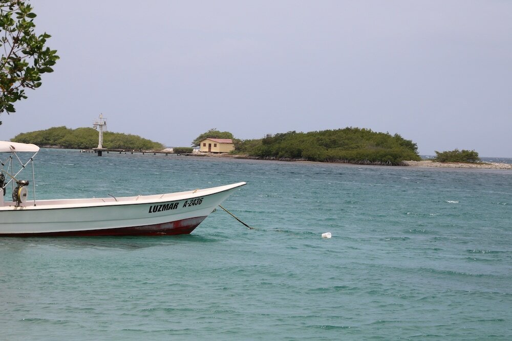 Фото Coral Reef Beach Aruba