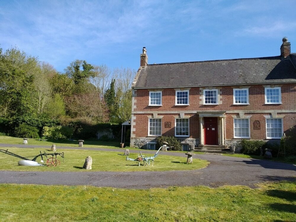 Фото Rollestone Manor