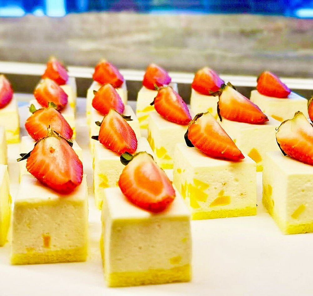 Фото Ramada Plaza Dongxing City Center