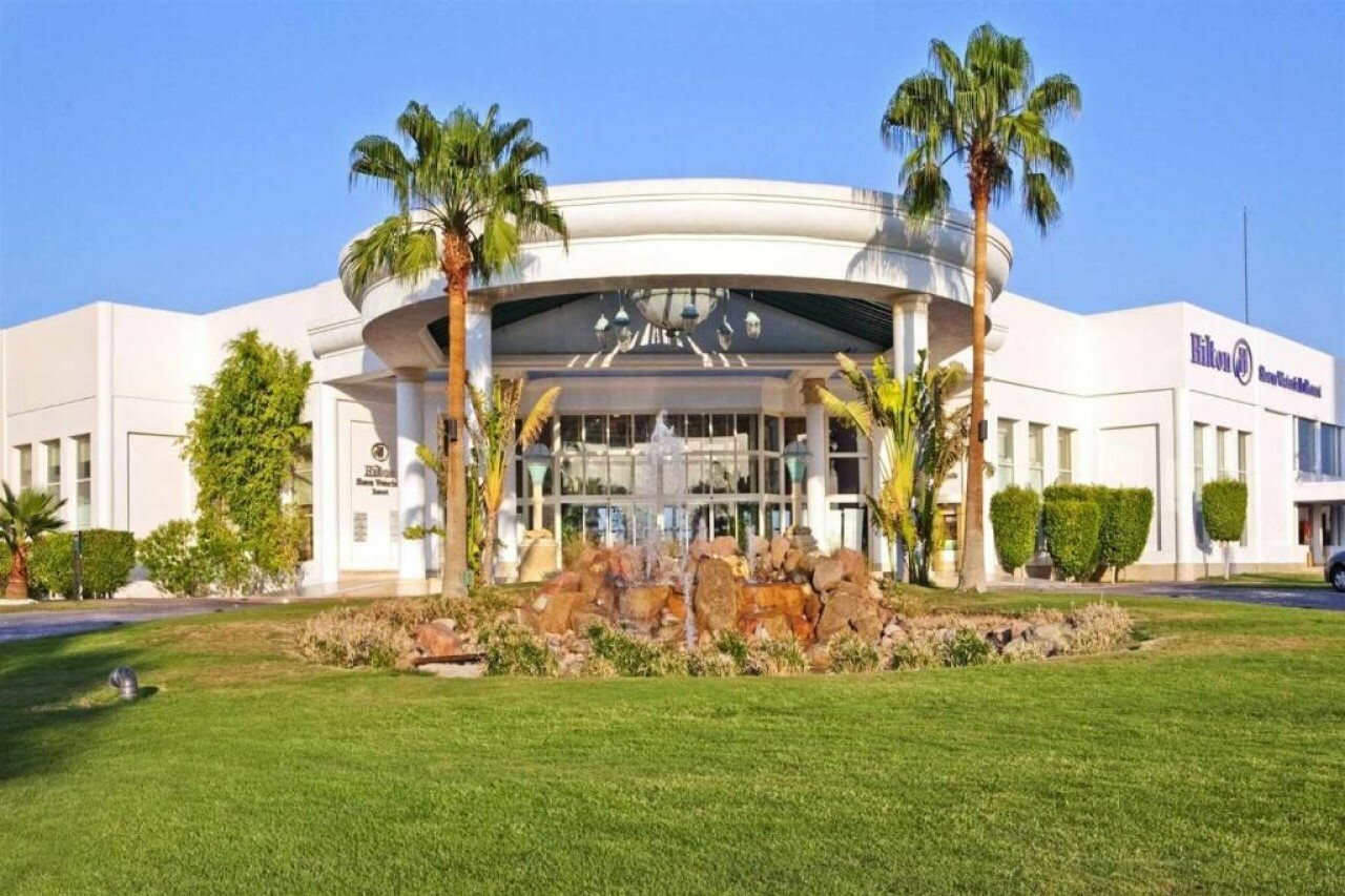 Фото отеля 2