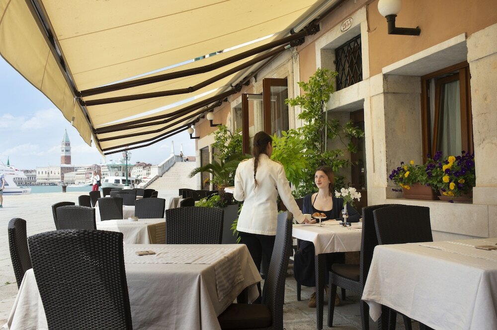 Фото Hotel Bucintoro