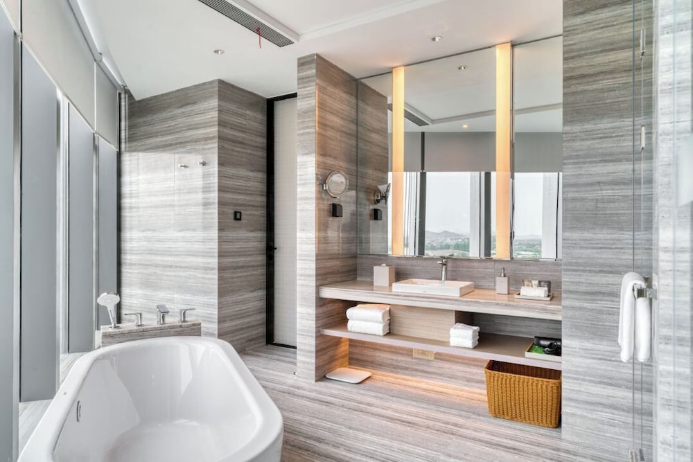 Фото Courtyard by Marriott Hangzhou Xihu