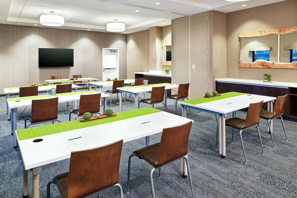 Фото Element Bozeman