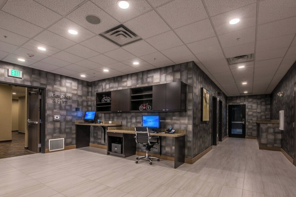 Фото Fairfield Inn & Suites by Marriott Denver Downtown