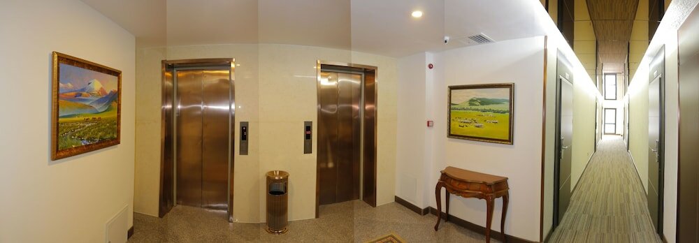 Фото Ub Inn hotel & gallery