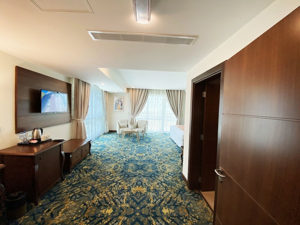 Фото Sur Grand Hotel