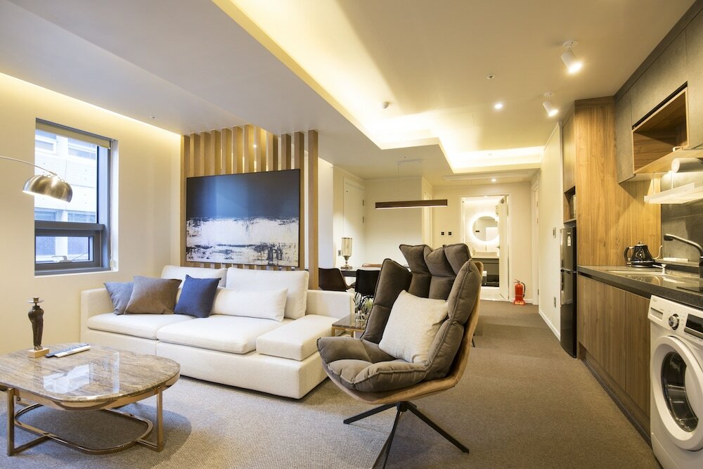 Фото Uh Suite The Jongno