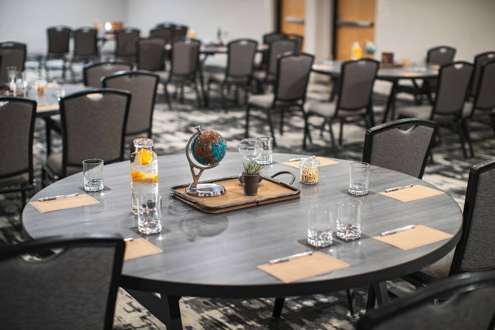 Фото Renaissance Minneapolis Bloomington Hotel