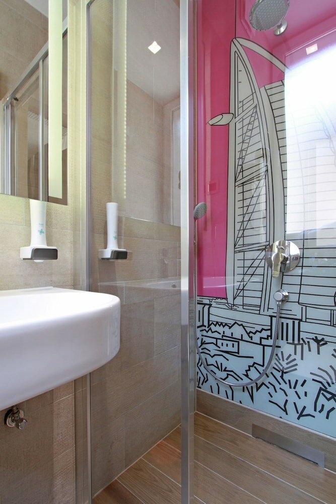 Фото Hotel Cosmopolit