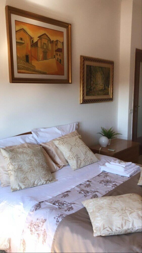 Фото Inviting 2-bed Apartment in Roma