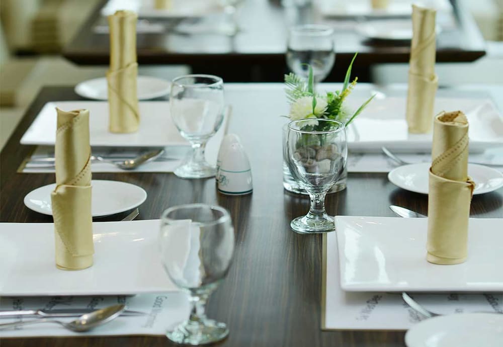 Фото Pacific Regency Hotel Suites