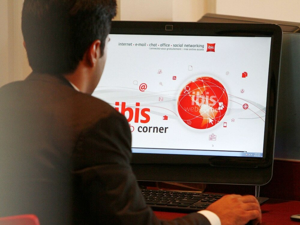 Фото ibis Bengaluru Hosur Road Hotel