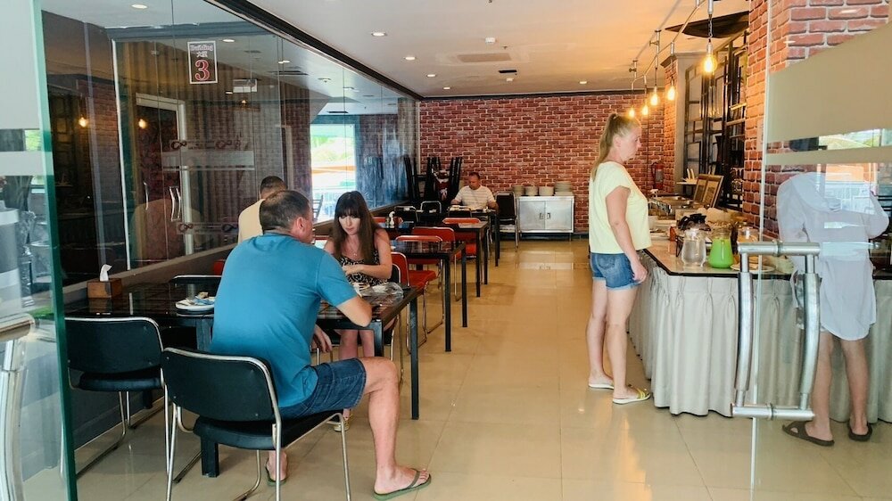 Фото Tuana Patong Holiday Hotel