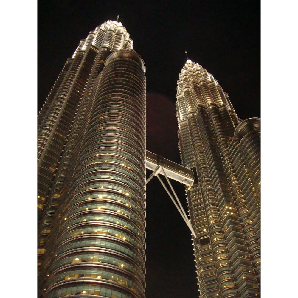 Фото Pacific Regency Hotel Suites