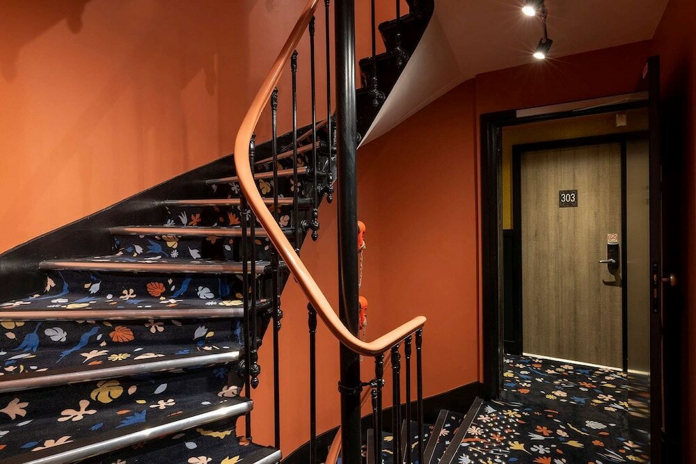 Фото Hotel Elysees 8