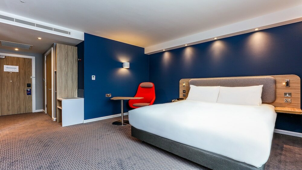 Фото Holiday Inn Express Windsor, an Ihg Hotel
