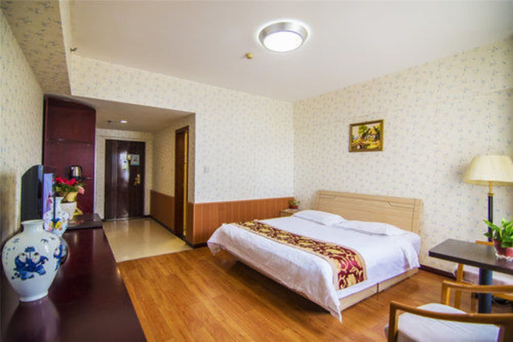 Фото Xian Golden Tree Business Hotel