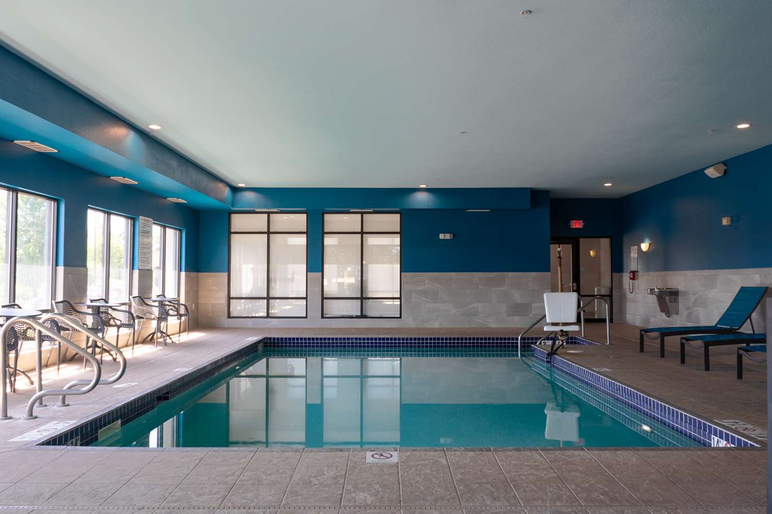 Фото Hampton Inn Elkhorn Lake Geneva Area