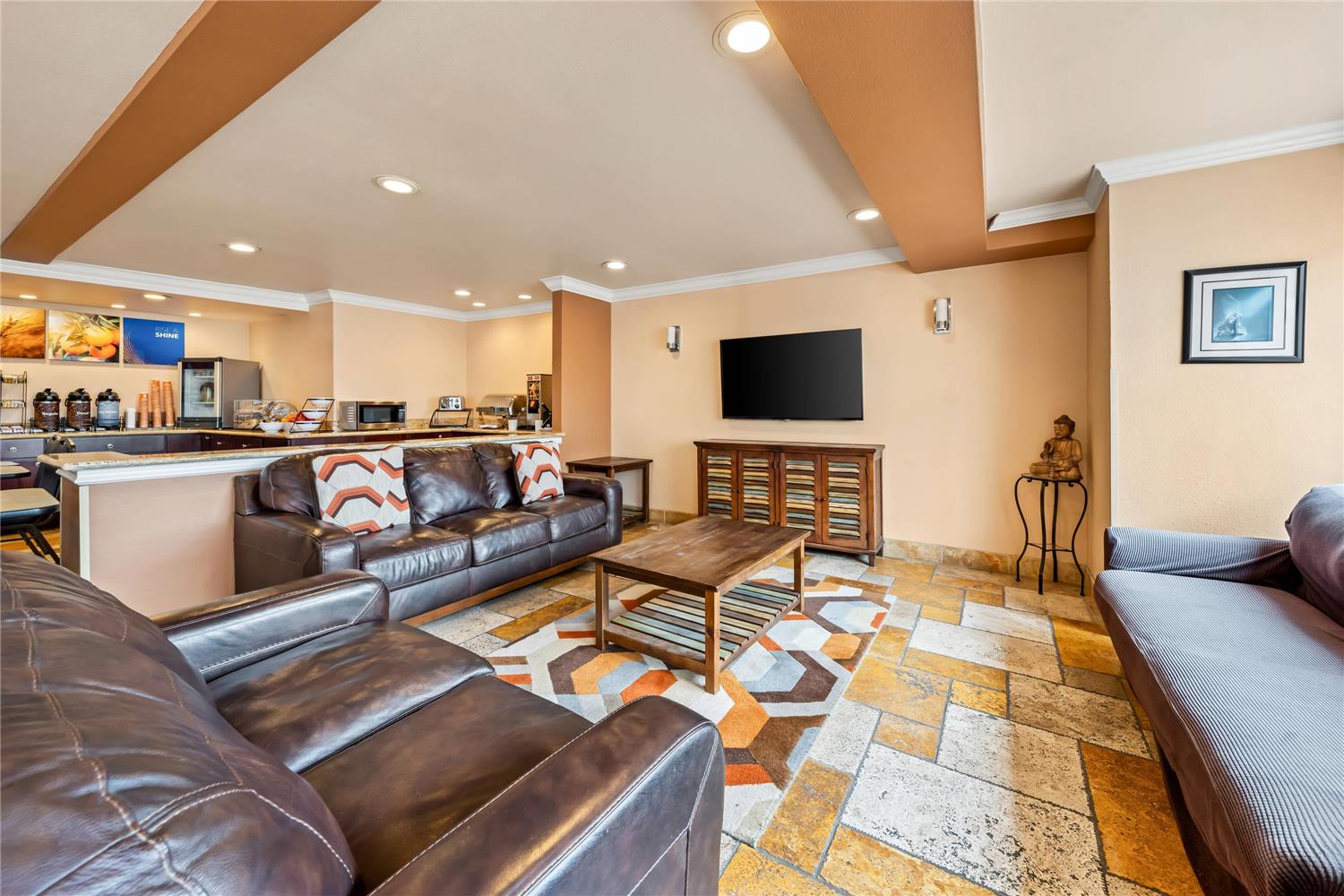 Фото Comfort Inn & Suites of Salinas