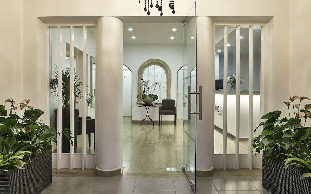 Фото Mikes Kanarium Hotel