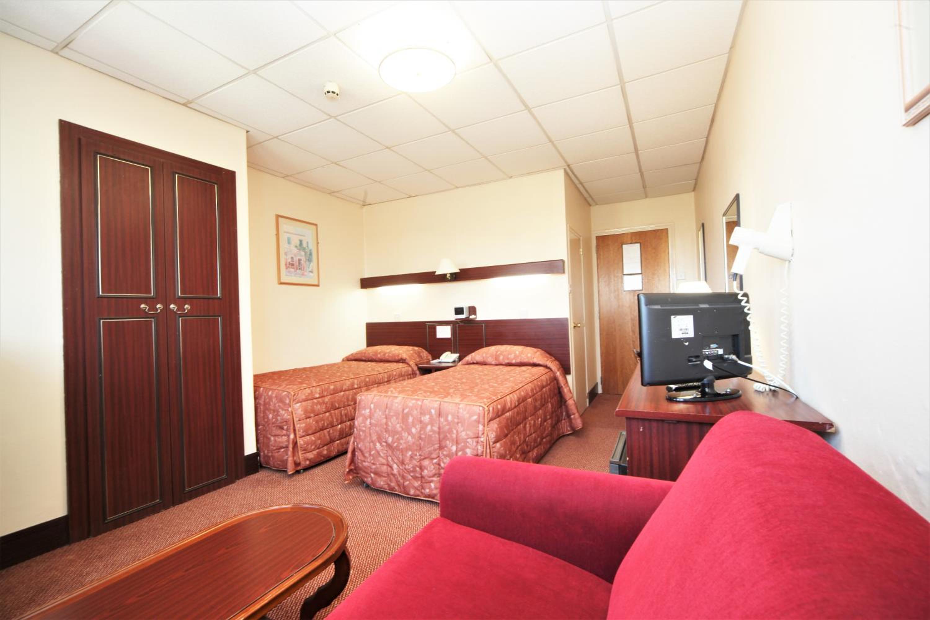 Фото Bristol Hotel