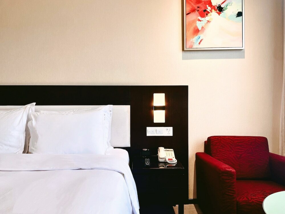 Фото  Holiday Inn Express Chengdu Gulou