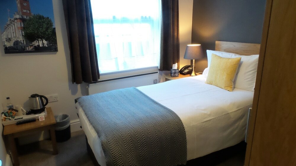 Фото North Hill Hotel