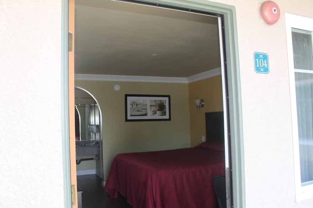 Фото El Rancho Inn Hawthorne