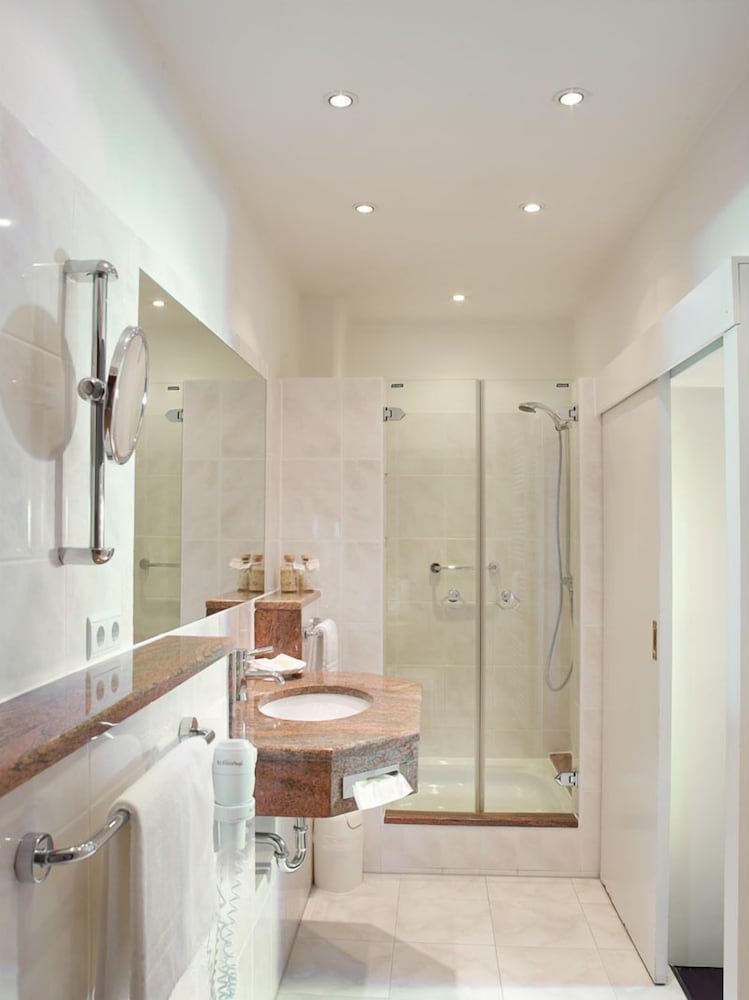 Фото Burghotel Schnellenberg