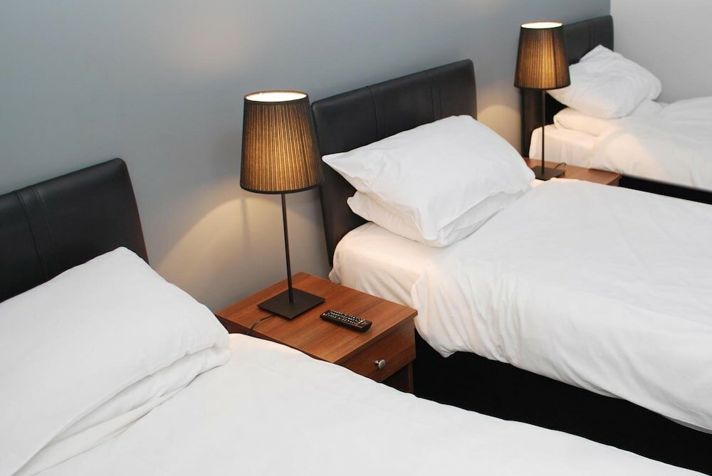 Фото The Liverpool Inn Hotel