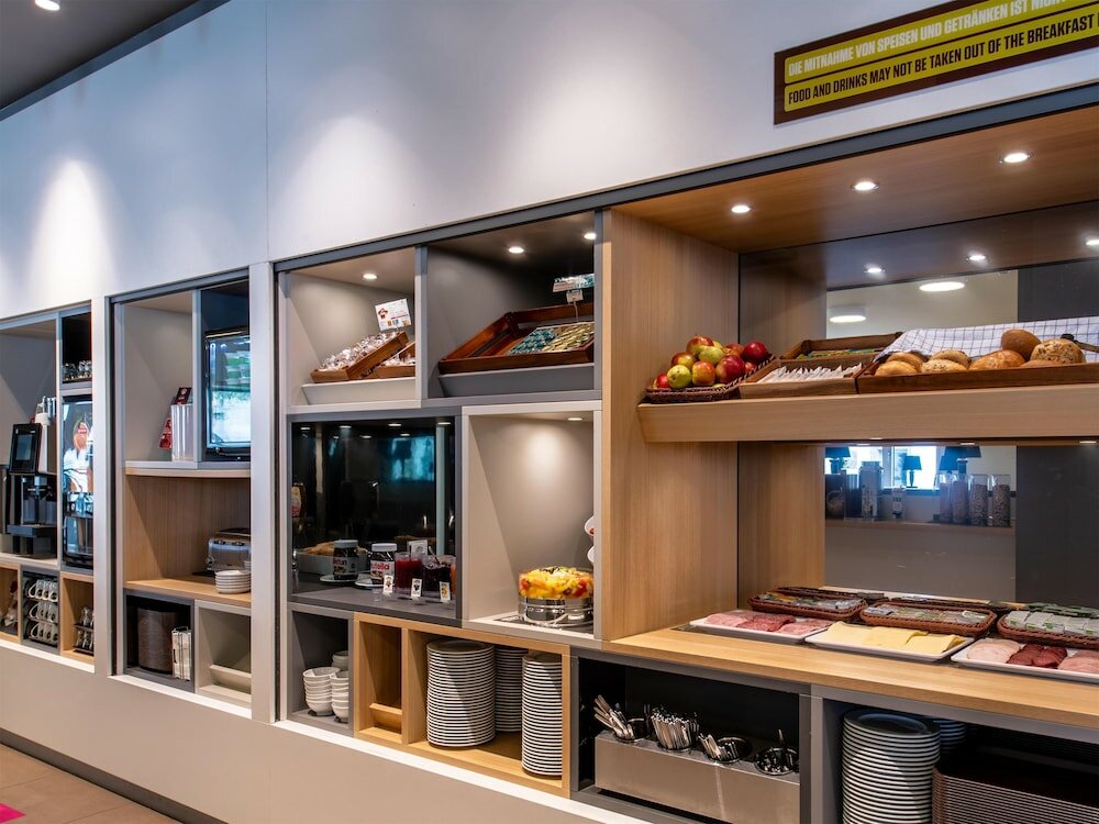 Фото B&b Hotel Bayreuth