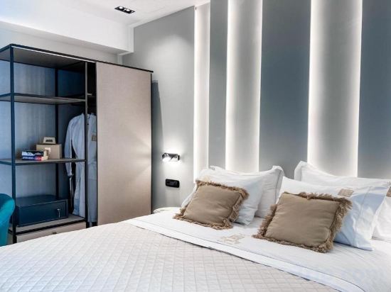 Фото Royalty Suites Psyrri