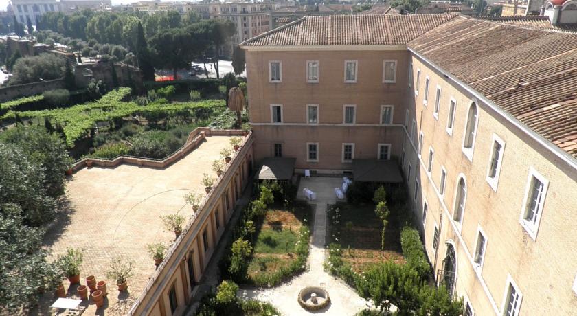 Фото Domus Sessoriana