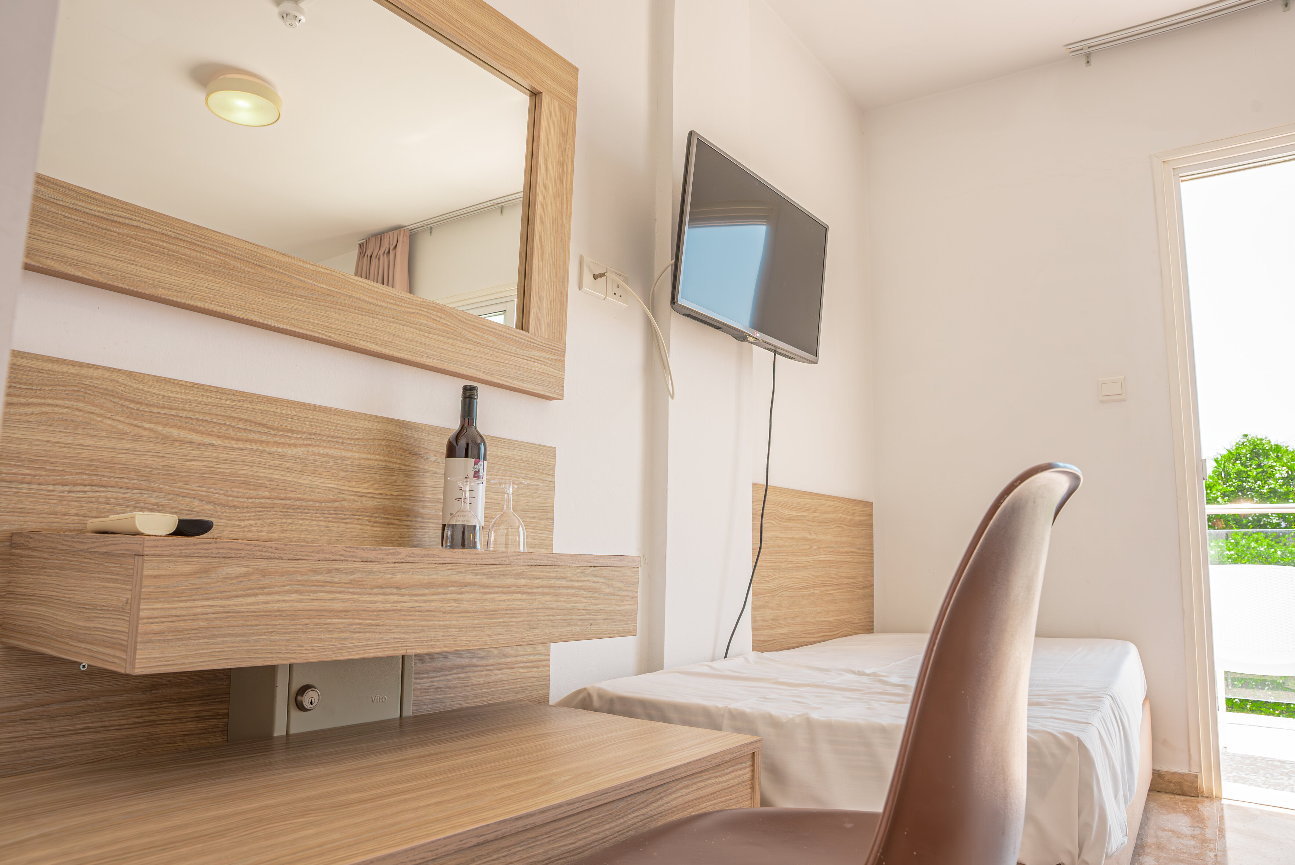 Фото Отель Fedrania Gardens