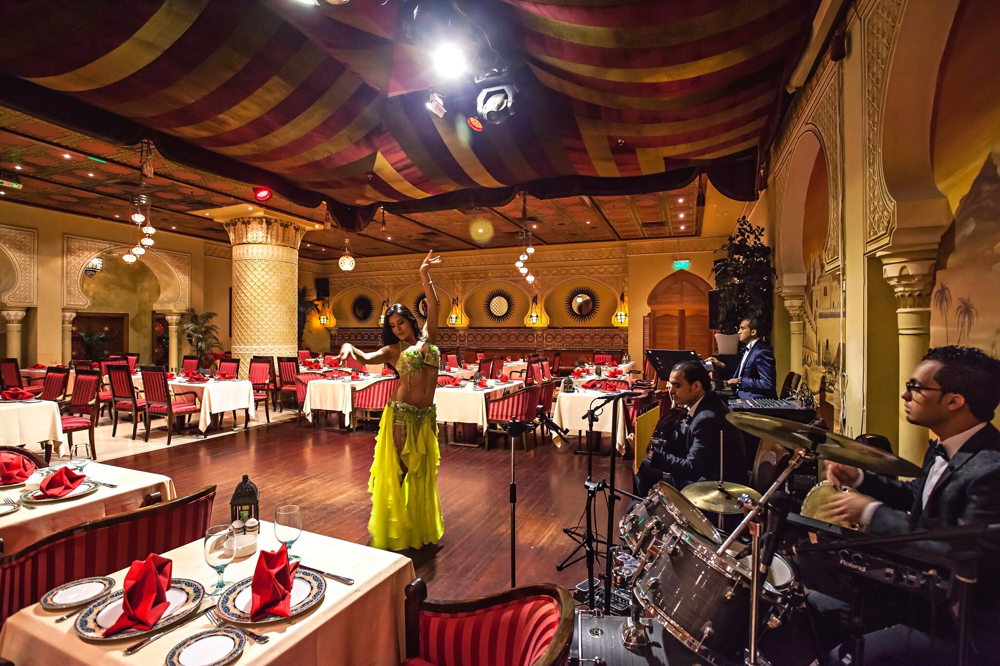 Фото Corniche Hotel Abu Dhabi