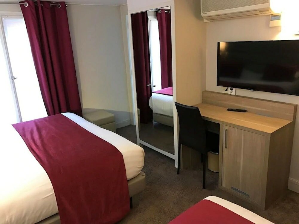 Фото Unic Renoir Saint-Germain