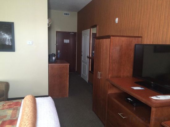 Фото Best Western Plus Service Inn & Suites