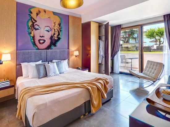 Фото Olympion Sunset