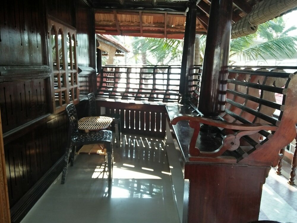 Фото Black Beach Resort